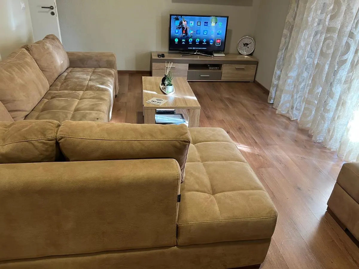 Casa Mia - Modern Apartment Near The City Center Tiran